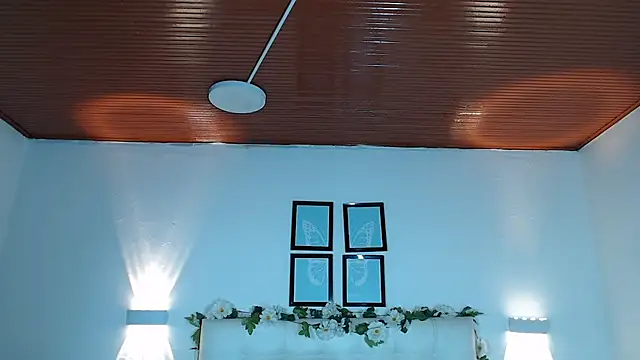 Megan 05  online show from 10-09-25, 07:01