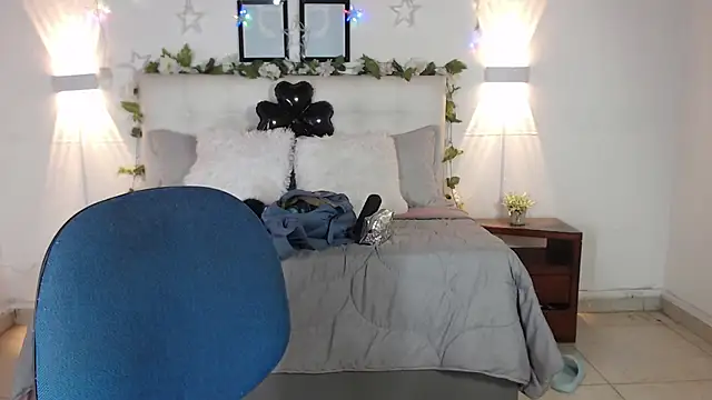 Megan 05  online show from 02-15-26, 06:59