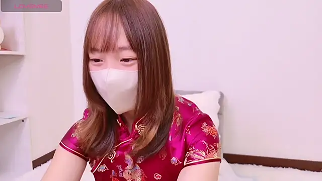 mitsuri chan love online show from 10-22-25, 04:51