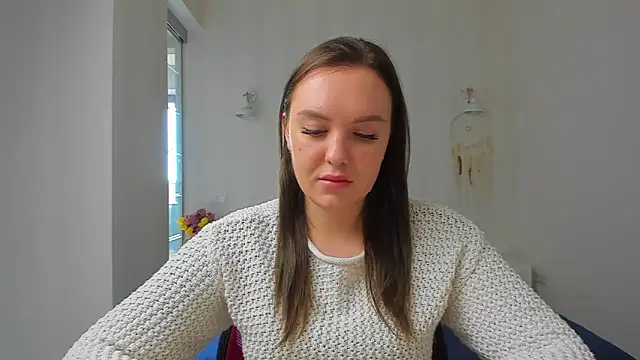 EmmaNorman online show from 10-31-25, 08:15