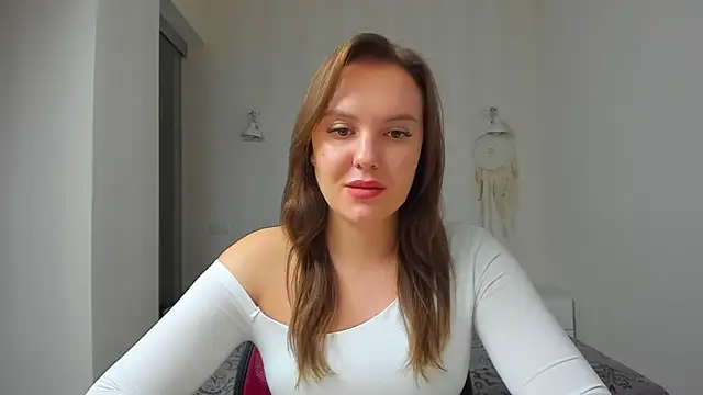 EmmaNorman online show from 11-20-25, 07:35