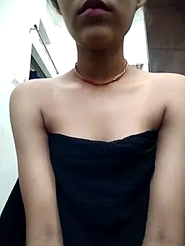 Naina 04 online show from 09-22-25, 05:42