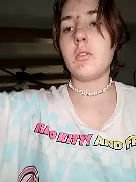 Snapshot of angelbliss10100 chatting on 10-07-25, 02:36 angelbliss10100 online show from 10-07-25, 02:36