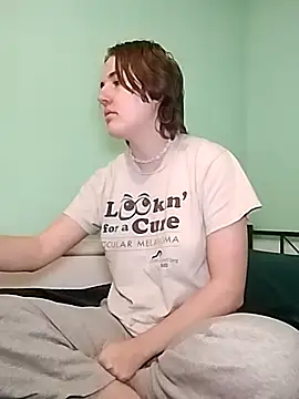 Snapshot of angelbliss10100 chatting on 10-14-25, 05:25 angelbliss10100 online show from 10-14-25, 05:25