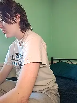 Snapshot of angelbliss10100 chatting on 10-15-25, 06:08 angelbliss10100 online show from 10-15-25, 06:08