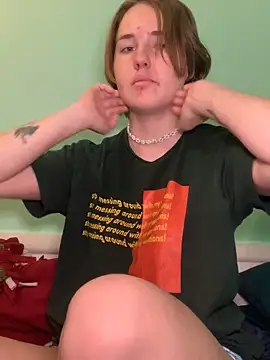 Snapshot of angelbliss10100 chatting on 11-02-25, 04:42 angelbliss10100 online show from 11-02-25, 04:42