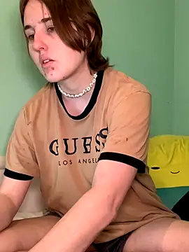 Snapshot of angelbliss10100 chatting on 11-08-25, 05:56 angelbliss10100 online show from 11-08-25, 05:56