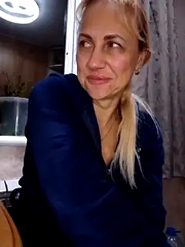 KissMiSveet online show from 12-04-25, 06:49