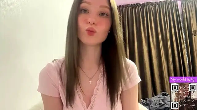 GwenFay online show from 09-13-25, 03:23