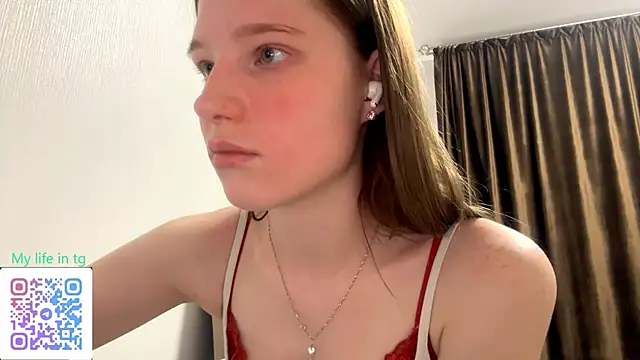 GwenFay online show from 10-02-25, 04:58