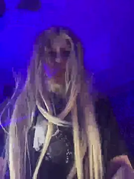 Akira-ivy online show from 09-21-25, 09:16