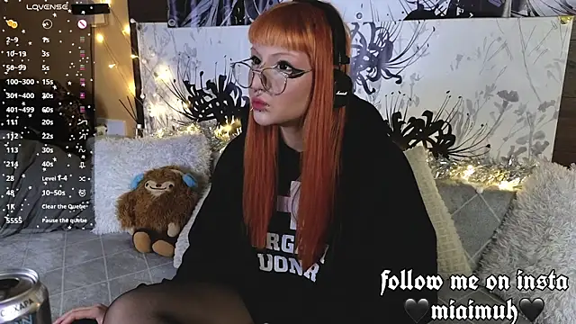 mia  yui online show from 01-10-26, 11:31