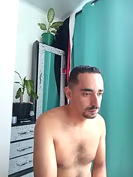 stivenlujan69 online show from 12-17-25, 03:40