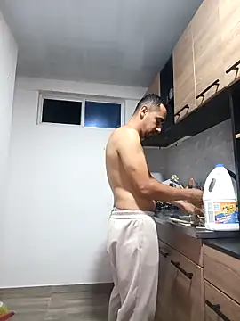 stivenlujan69 online show from 12-19-25, 03:13