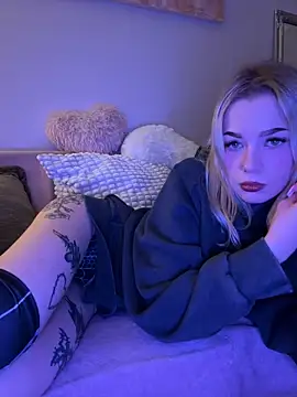 Snapshot of marnemzavar444 chatting on 11-10-25, 10:09 marnemzavar444 online show from 11-10-25, 10:09