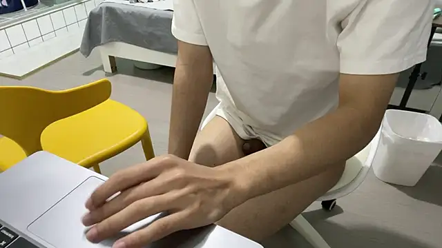 cily online show from 11-17-25, 04:24