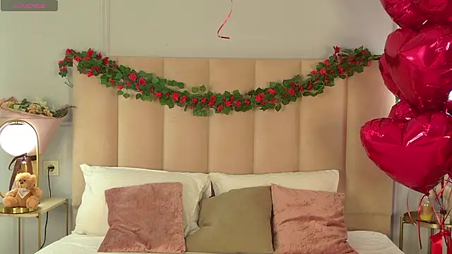 AdoraCortes online show from 02-22-26, 05:08