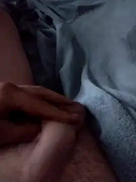 Snapshot of fickfreund019 chatting on 10-18-25, 05:10 fickfreund019 online show from 10-18-25, 05:10