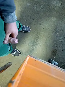 Snapshot of fickfreund019 chatting on 10-22-25, 10:37 fickfreund019 online show from 10-22-25, 10:37