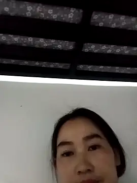 Snapshot of besa4 chatting on 12-13-25, 10:26 besa4 online show from 12-13-25, 10:26