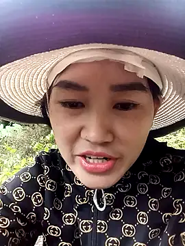 Snapshot of besa4 chatting on 02-24-26, 10:24 besa4 online show from 02-24-26, 10:24