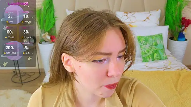 Moon  Bunny online show from 09-29-25, 04:34