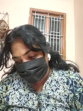 Snapshot of Tamil_Mithra chatting on 11-01-25, 05:04 Tamil Mithra online show from 11-01-25, 05:04