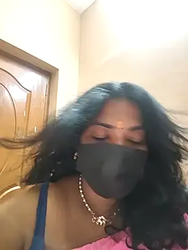 Snapshot of Tamil_Mithra chatting on 11-02-25, 04:09 Tamil Mithra online show from 11-02-25, 04:09