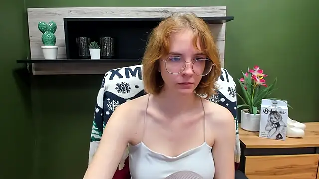 Snapshot of juicyPenny chatting on 09-30-25, 06:29 juicyPenny online show from 09-30-25, 06:29