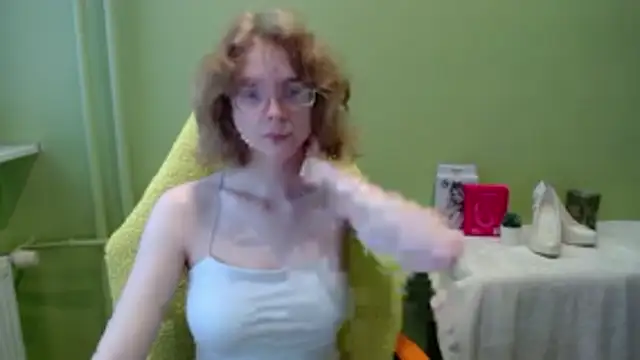 Snapshot of juicyPenny chatting on 11-17-25, 07:36 juicyPenny online show from 11-17-25, 07:36