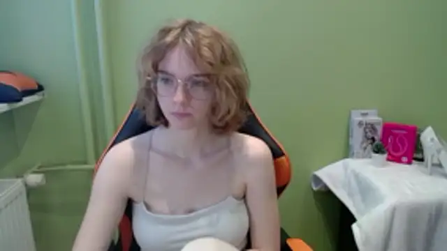 Snapshot of juicyPenny chatting on 11-21-25, 07:29 juicyPenny online show from 11-21-25, 07:29