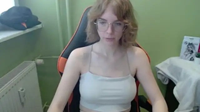 Snapshot of juicyPenny chatting on 11-27-25, 08:05 juicyPenny online show from 11-27-25, 08:05