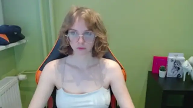 Snapshot of juicyPenny chatting on 11-28-25, 07:44 juicyPenny online show from 11-28-25, 07:44