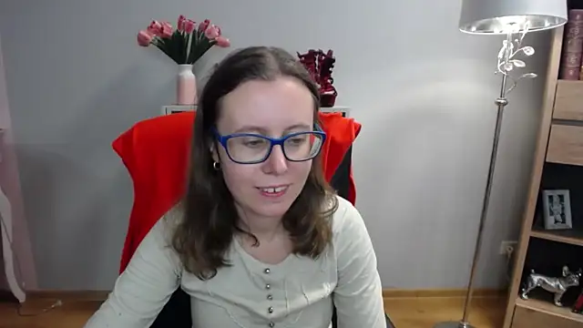 sweetxLizzy online show from 12-15-25, 05:23