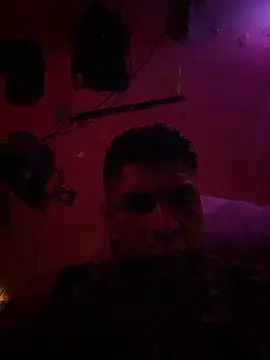 Snapshot of RandalHot chatting on 10-26-25, 07:03 RandalHot online show from 10-26-25, 07:03