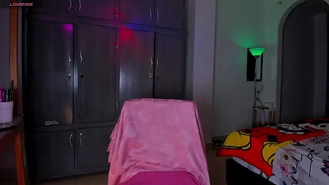 Snapshot of latingabby chatting on 10-07-25, 10:51 latingabby online show from 10-07-25, 10:51