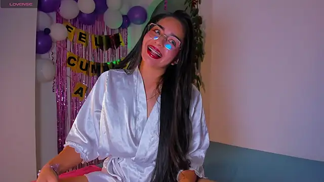 Snapshot of latingabby chatting on 11-06-25, 09:37 latingabby online show from 11-06-25, 09:37