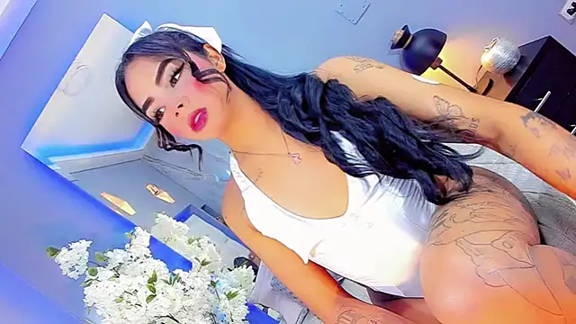 VanessaStonee online show from 10-08-25, 05:27