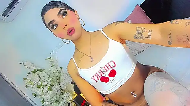 VanessaStonee online show from 11-10-25, 04:44