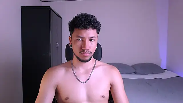 Snapshot of yeff_stone chatting on 09-28-25, 03:45 yeff stone online show from 09-28-25, 03:45