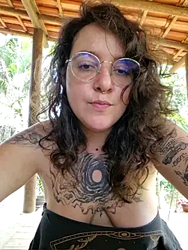 Snapshot of Blue_Liz chatting on 01-19-26, 02:54 Blue Liz online show from 01-19-26, 02:54