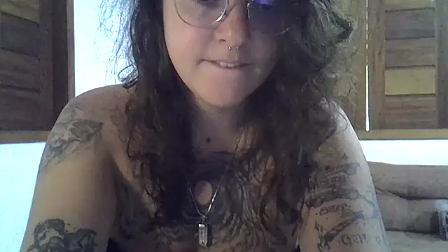 Snapshot of Blue_Liz chatting on 03-20-26, 08:14 Blue Liz online show from 03-20-26, 08:14