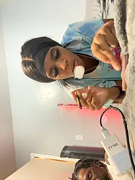 Snapshot of MosesWorld33 chatting on 11-23-25, 02:55 MosesWorld33 online show from 11-23-25, 02:55