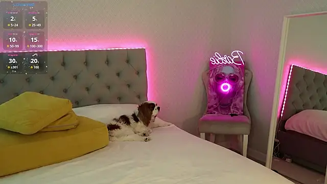 Snapshot of Katherinepinke chatting on 10-25-25, 08:22 Katherinepinke online show from 10-25-25, 08:22