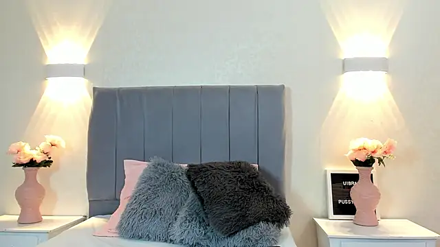 Emiily cooper x online show from 10-11-25, 03:10