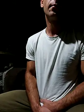 Snapshot of Czarnoksieznik chatting on 09-16-25, 09:16 Czarnoksieznik online show from 09-16-25, 09:16