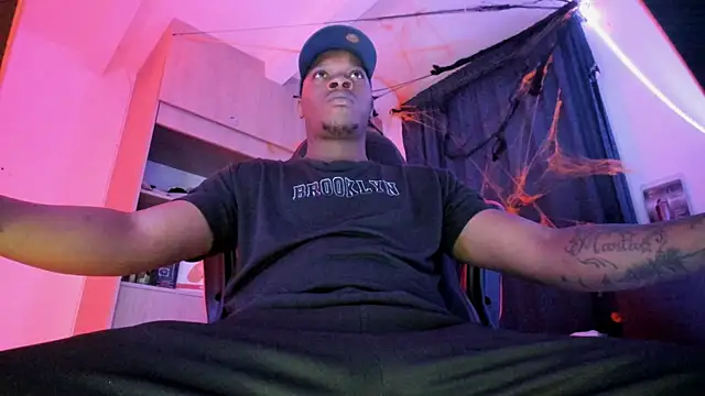 Snapshot of CorvisXnc0012 chatting on 11-04-25, 03:27 CorvisXnc0012 online show from 11-04-25, 03:27