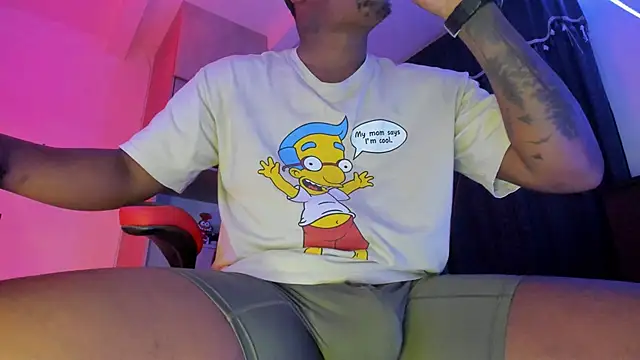 Snapshot of CorvisXnc0012 chatting on 11-12-25, 04:24 CorvisXnc0012 online show from 11-12-25, 04:24