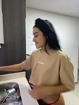 Snapshot of Dakota-Mitchell chatting on 11-24-25, 10:20 Dakota-Mitchell online show from 11-24-25, 10:20