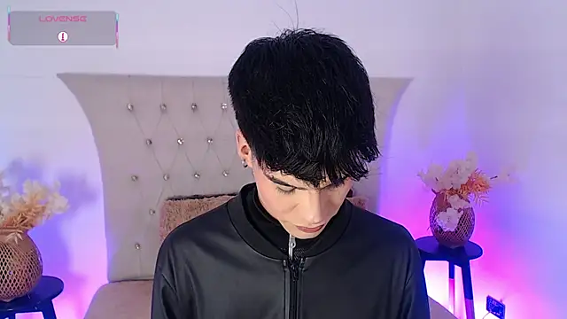 Dulcey  online show from 01-13-26, 05:13